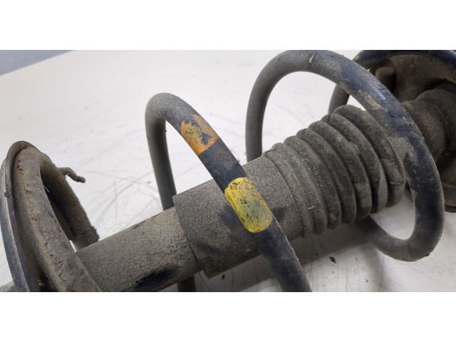 Стойка амортизатора Dacia Logan 2004-2012