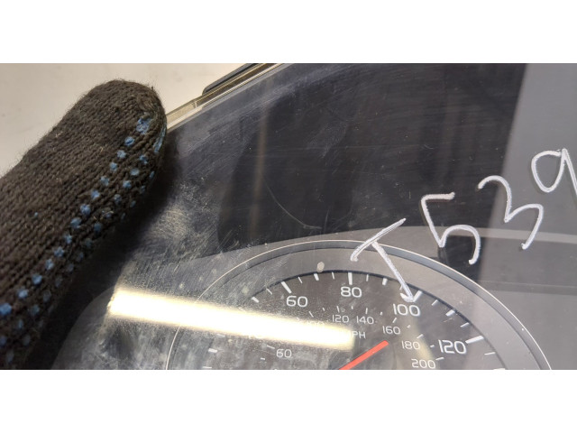 Панель приборов  Volvo V50 2004-2012            