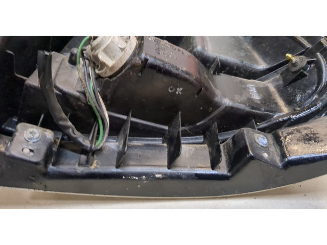 Задний фонарь