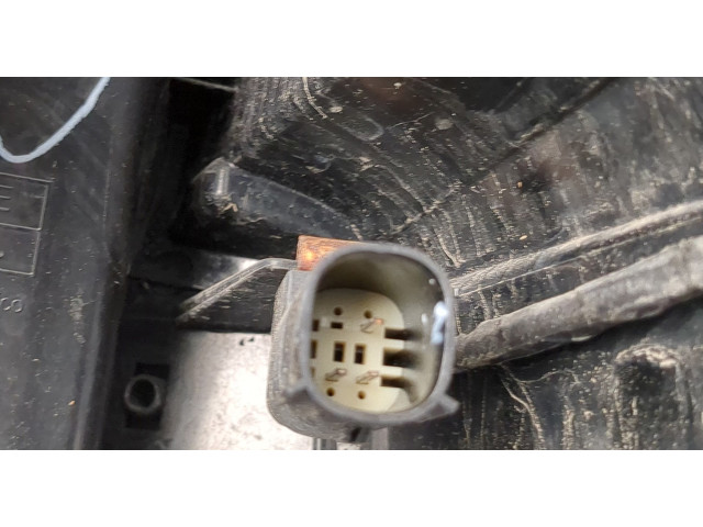 Задний фонарь          