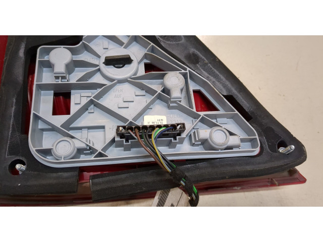 Задний фонарь          