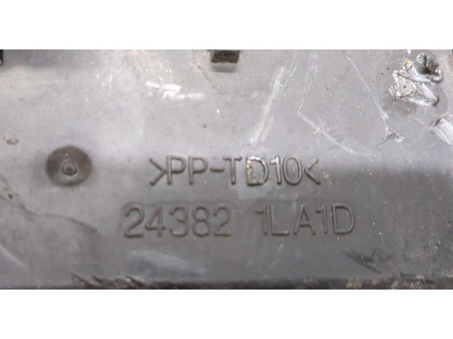 Блок предохранителей  Infiniti QX56 2010-2013         