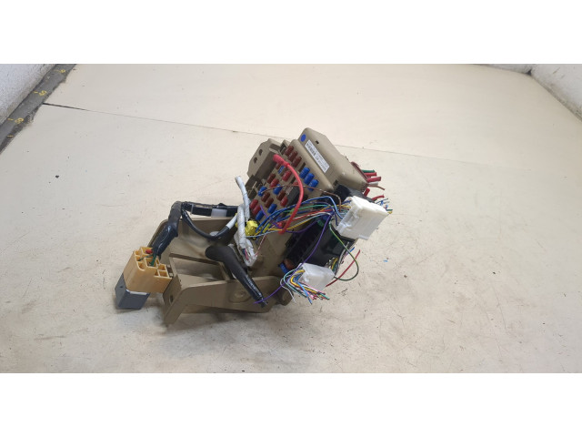 Блок предохранителей  Subaru Forester 2013-      82201FJ100   