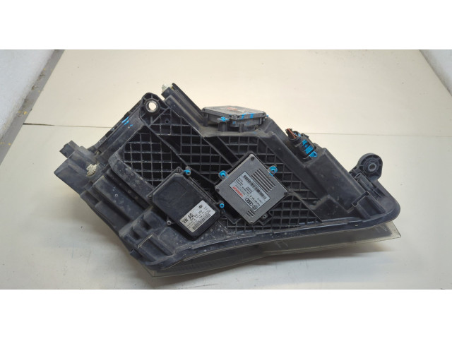 Фара передняя  Skoda SuperB 2015-2025 левая 