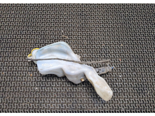 Бачок омывателя  Jeep Patriot 2007-2010 05303789af    