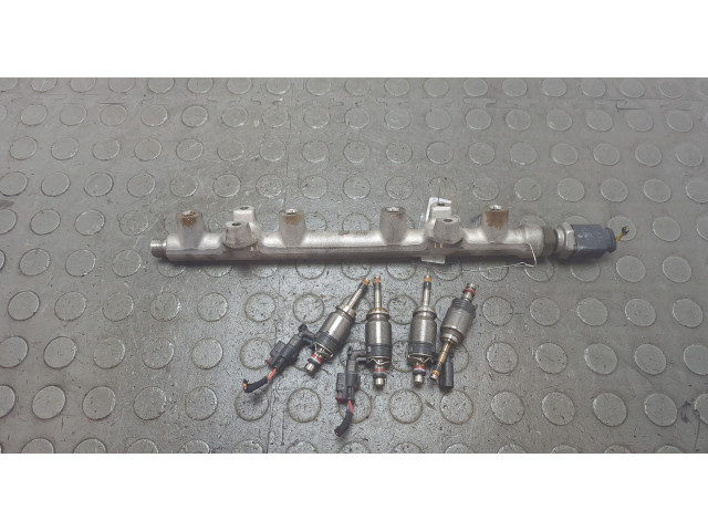 Форсунка топливная  Volkswagen Tiguan 2016-2021    05E133320     