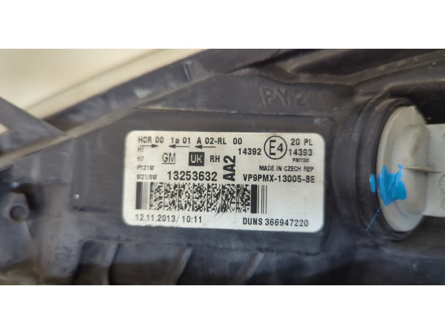 Фара передняя  Opel Meriva 2010-2018 правая 