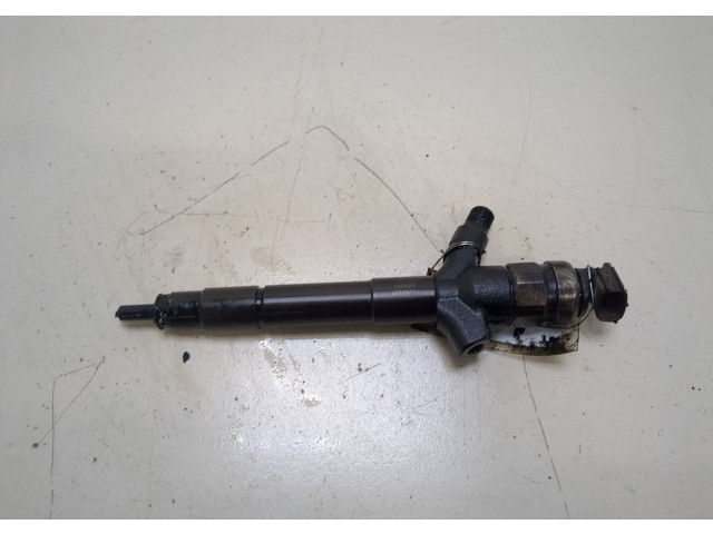 Форсунка топливная Mitsubishi L200 2006-2015 1465A367