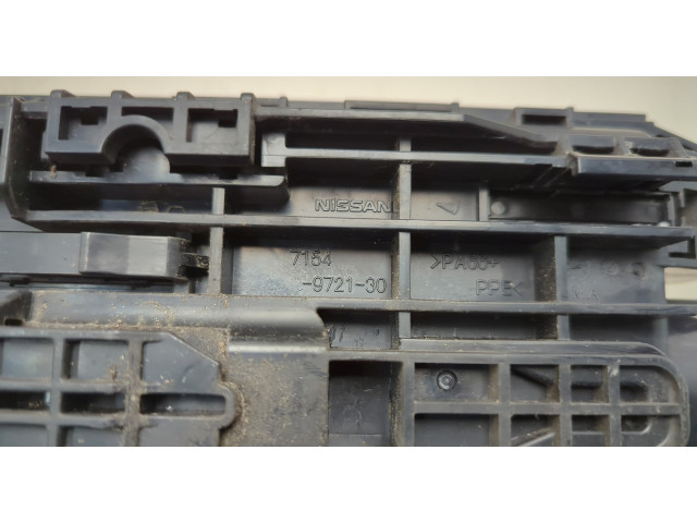 Блок предохранителей  Infiniti FX 2008-2013         