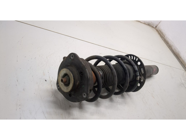 Стойка амортизатора Audi Q3 2011-2018 5N0413031AS, 5N0411105AJ