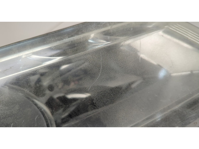 Фара передняя  Volkswagen Tiguan 2007-2011 правая 