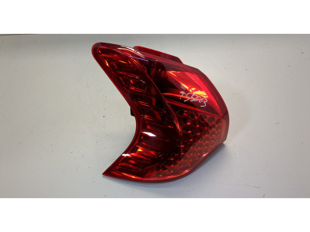 Задний фонарь          