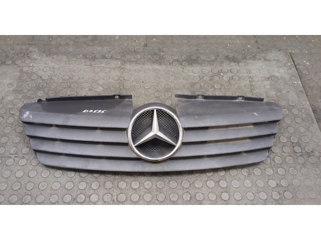 Решетка радиатора Mercedes Vaneo 2001-2005 A4148880060