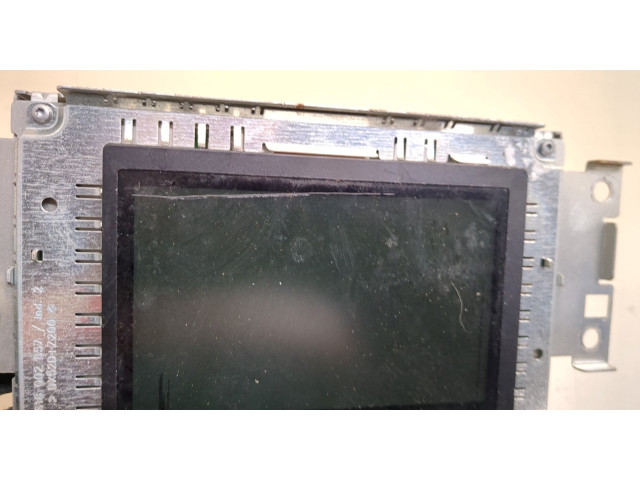 Дисплей бортового компьютера  Volvo XC60 2008-2017        