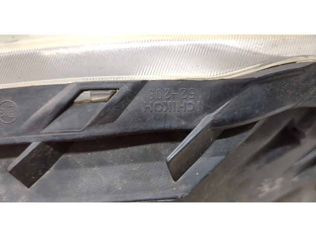 Фара передняя  Toyota Urban Cruiser левая 