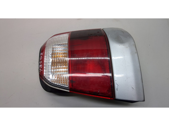 Задний фонарь 84201FC121