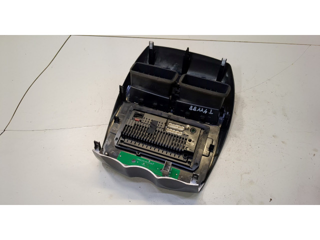 Дисплей бортового компьютера Mitsubishi ASX