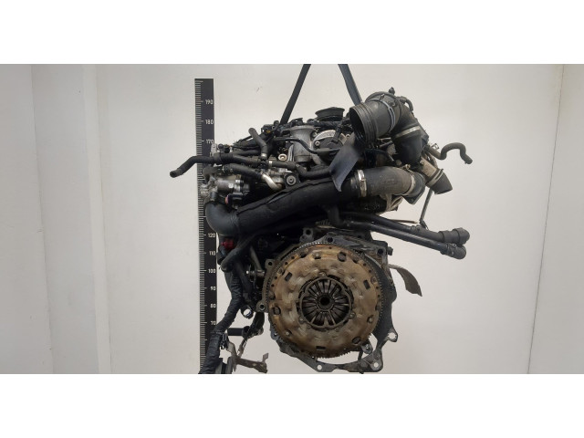 Форсунка топливная  Skoda SuperB 2015-    04L130277AC     