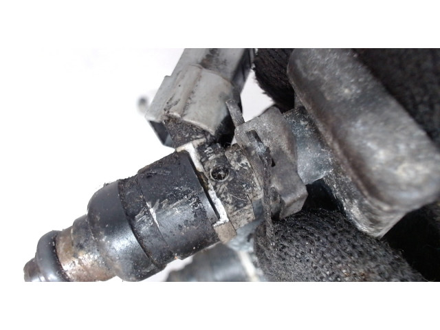 Форсунка топливная Mitsubishi Colt 2004-2008 MR988977