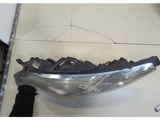 Фара передняя  Peugeot 407 левая 