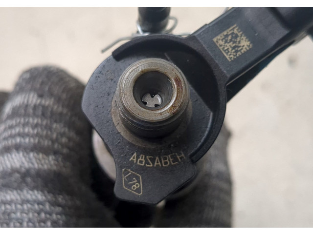 Форсунка топливная  Renault Koleos 2008-2016    7701476567     