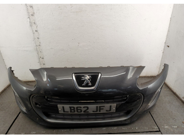 Бампер  Peugeot 308 2007-2013 передний   