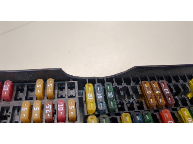 Блок предохранителей  Audi Q3 2014-2018         