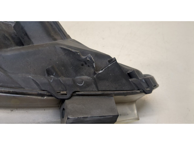 Фара передняя Lexus IS 2005-2013 правая