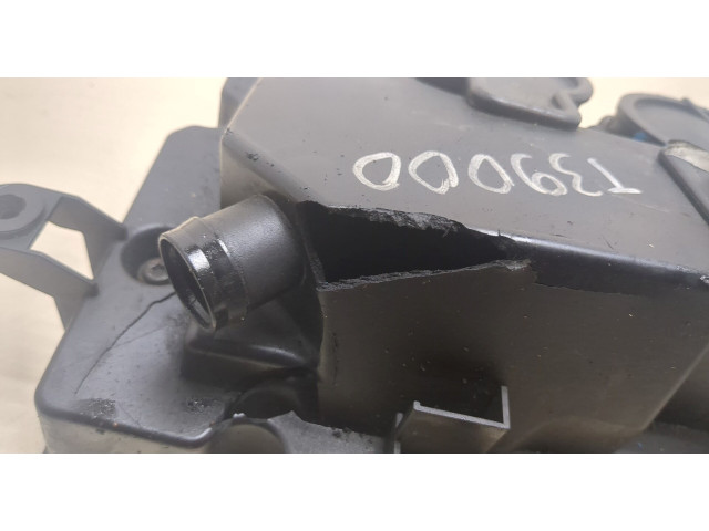 Клапанная крышка двигателя ДВС  Skoda Octavia (A5) 2004-2008      