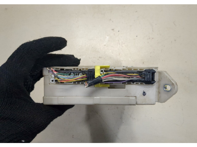 Блок предохранителей  Lexus IS 2005-2013          2.2