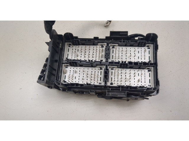 Блок предохранителей Cadillac XT4 84557339