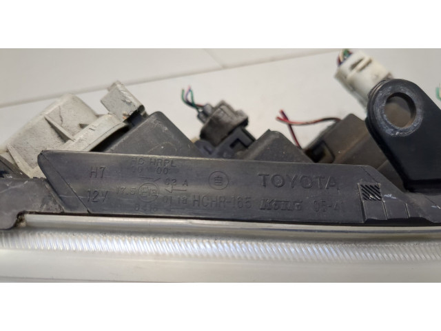 Фара передняя  Toyota Avensis 2 2003-2008 правая 