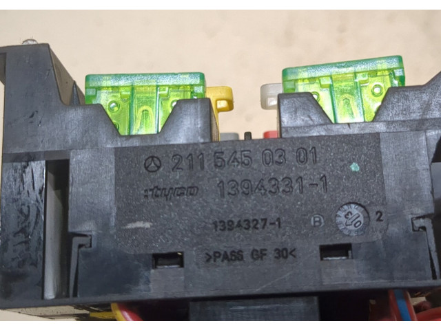 Блок предохранителей Mercedes E W211 2002-2009 2115450301 3.2