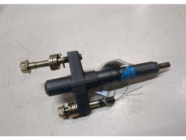Форсунка топливная Mitsubishi Pajero / Montero 2000-2006 ME203961