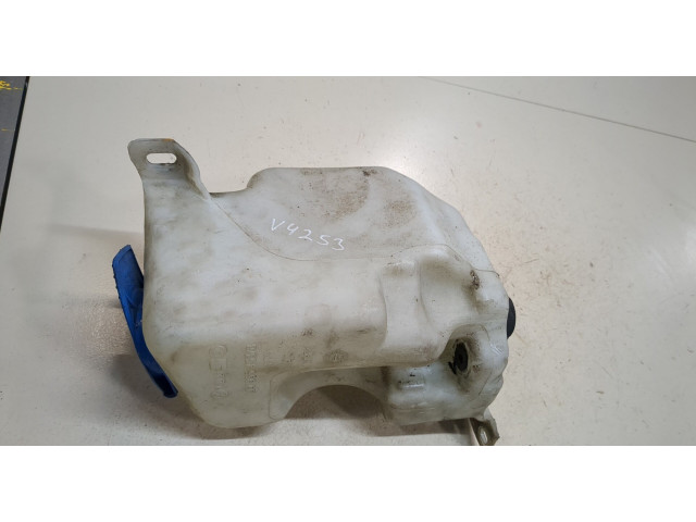 Бачок омывателя Volkswagen Passat 5 1996-2000 1.6