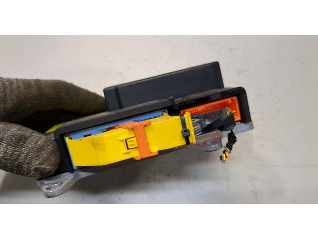 Блок управления подушками безопасности  Volvo V50 2007-2012     