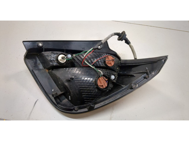 Задний фонарь