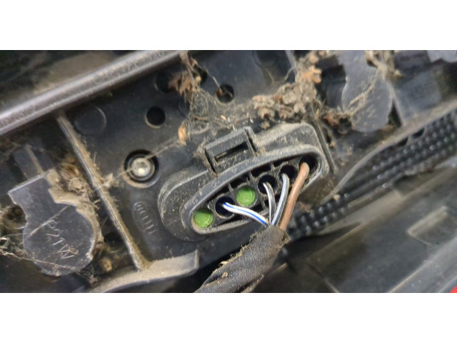 Задний фонарь          