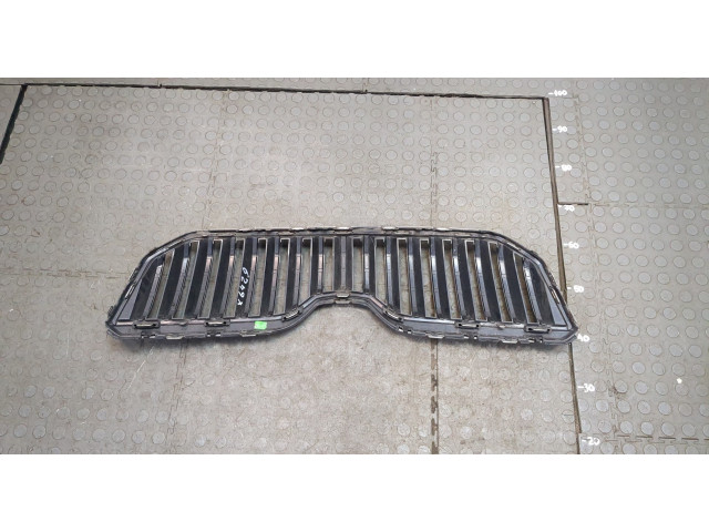 Решетка радиатора  Skoda Yeti 2013-2018          5l0853668a