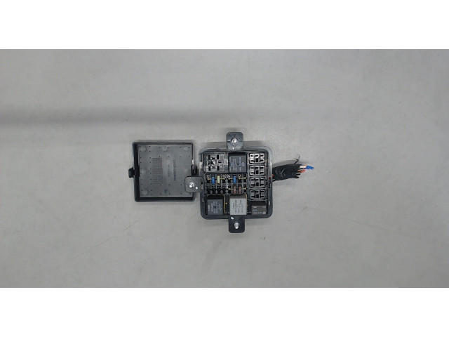 Блок предохранителей  SsangYong Kyron      8216009650   2