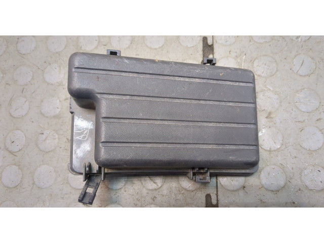Крышка блока предохранителей  Honda Ridgeline 2005-2012         