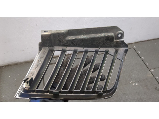 Решетка радиатора  Mitsubishi L200 2006-2015          