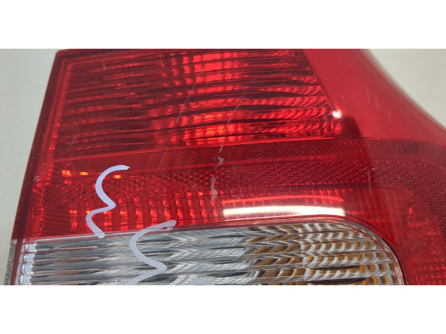 Задний фонарь          