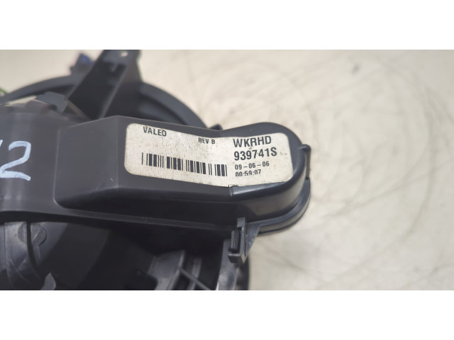 Моторчик печки Jeep Commander 2006-2010 5166300AB 5166300AB