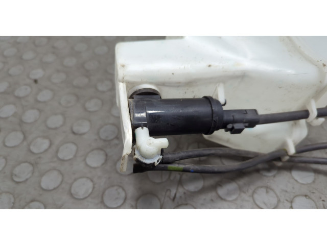 Бачок омывателя  Nissan Rogue 2020-2023    