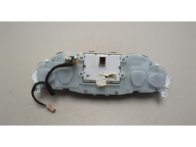 Панель приборов Peugeot 2008 2013-2019