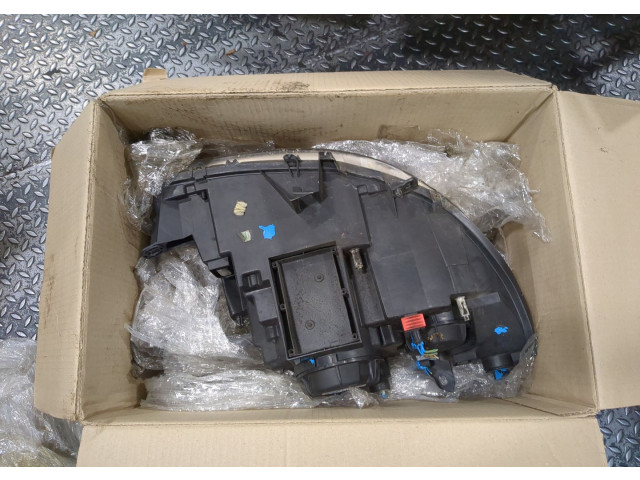 Фара передняя Peugeot 807 левая