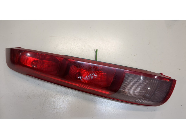 Задний фонарь Nissan X-Trail (T30) 2001-2006