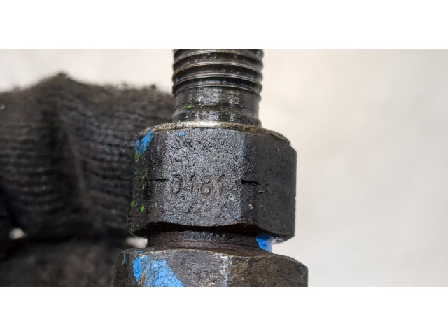 Форсунка топливная Mitsubishi Montero Sport / Pajero Sport 1996-2008