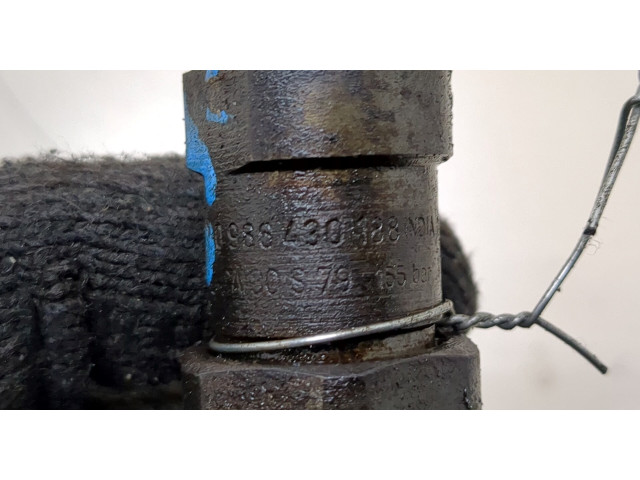 Форсунка топливная  Volkswagen Transporter 4 1991-2003    068130202G     